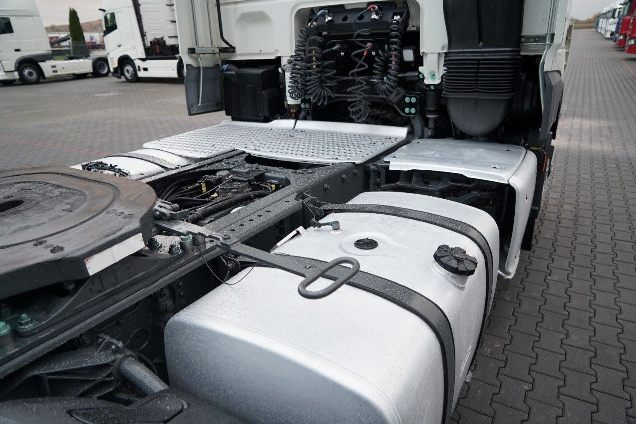 Лизинг на  DAF XF 480 / SUPER SPACE CAB / 2021 DAF XF 480 / SUPER SPACE CAB / 2021: снимка 16