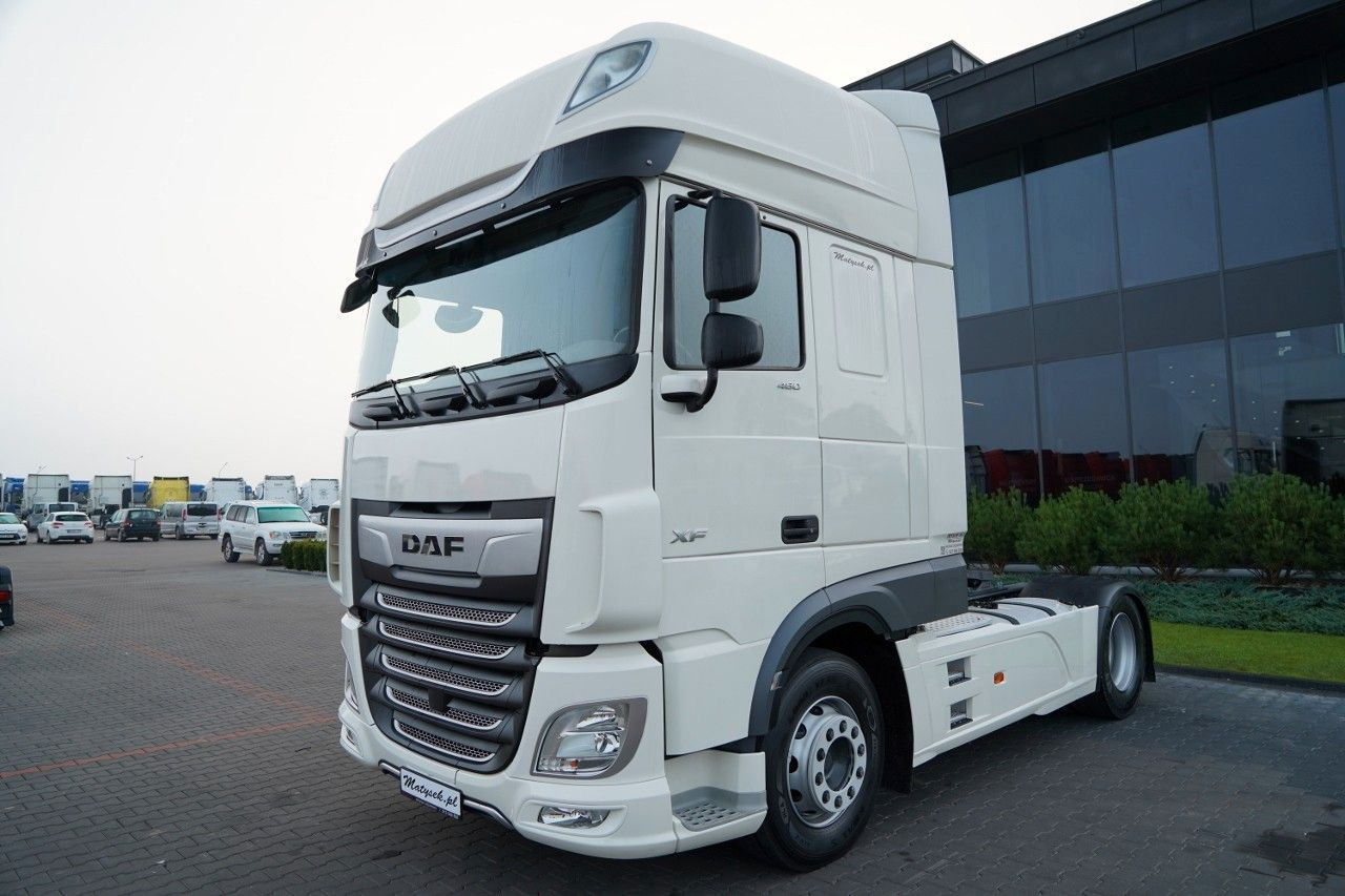 DAF XF 480 / SUPER SPACE CAB / OPONY 100% / 2021 ROK - Влекач: снимка 4 DAF XF 480 / SUPER SPACE CAB / OPONY 100% / 2021 ROK - Влекач: снимка 4