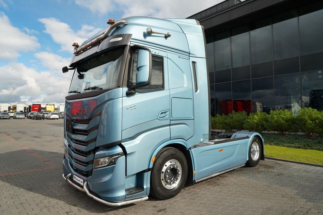Iveco S-WAY / 570 / PEŁNYA ADR / RETARDER / I-PARK CO - Влекач: снимка 2 Iveco S-WAY / 570 / PEŁNYA ADR / RETARDER / I-PARK CO - Влекач: снимка 2