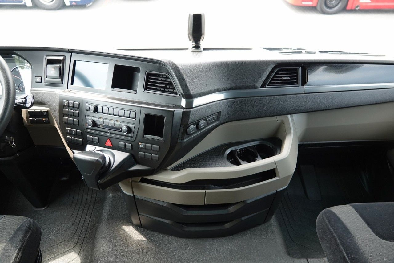 Влекач MAN TGX 18.510 / GM / RETARDER / NAVI / PO KONTRAKCI: снимка 17