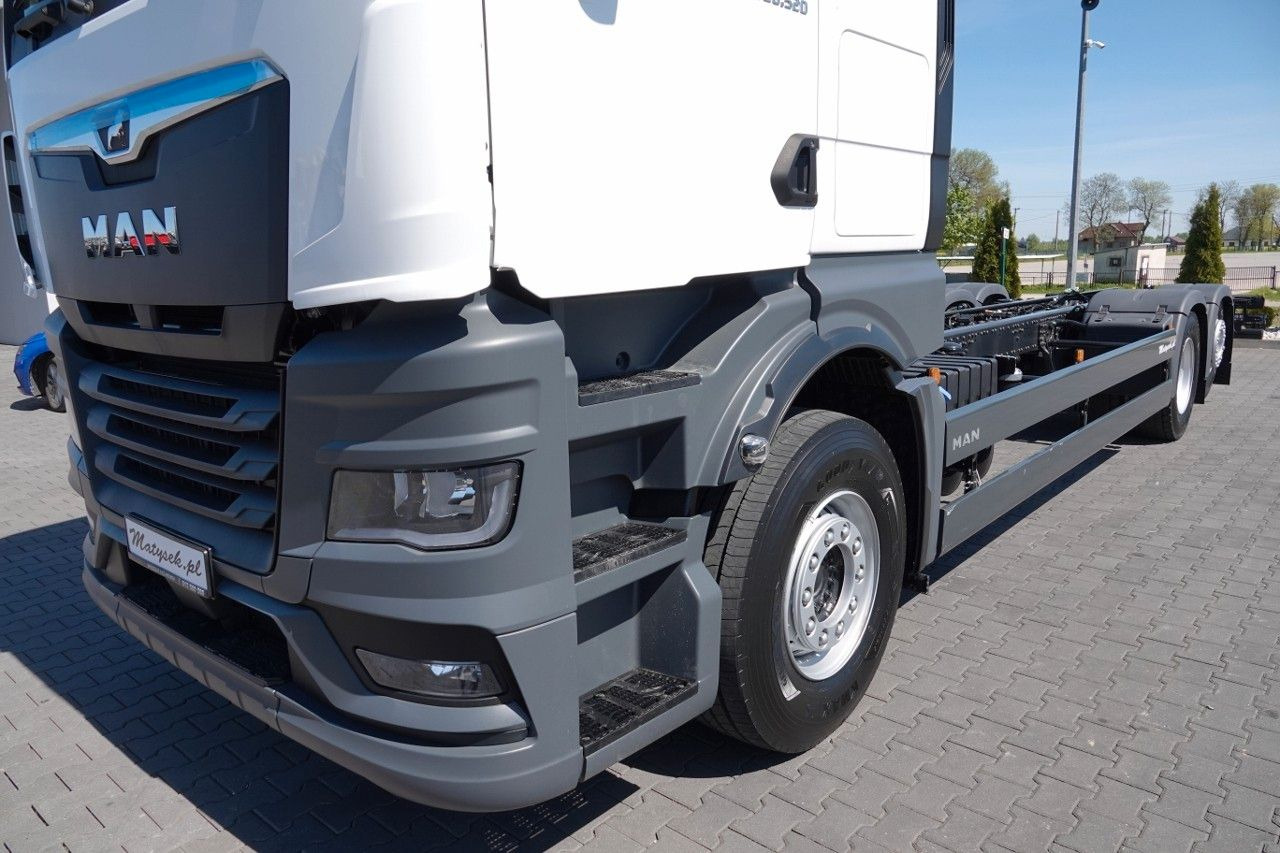 Влекач MAN TGX 26.520 / 6x2 / RAMA DŁ. 9,1M / OŚ PODNOSZONA: снимка 6
