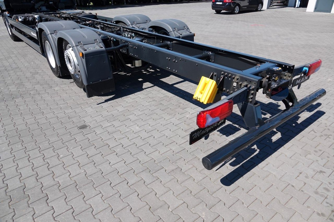 Влекач MAN TGX 26.520 / 6x2 / RAMA DŁ. 9,1M / OŚ PODNOSZONA: снимка 8