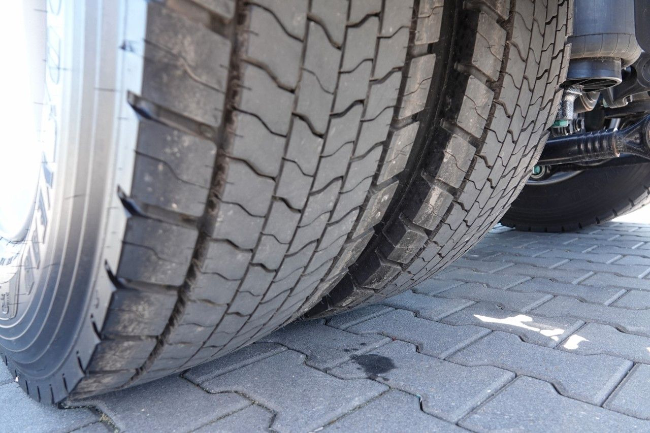 Влекач MAN TGX 26.520 / 6x2 / RAMA DŁ. 9,1M / OŚ PODNOSZONA: снимка 10