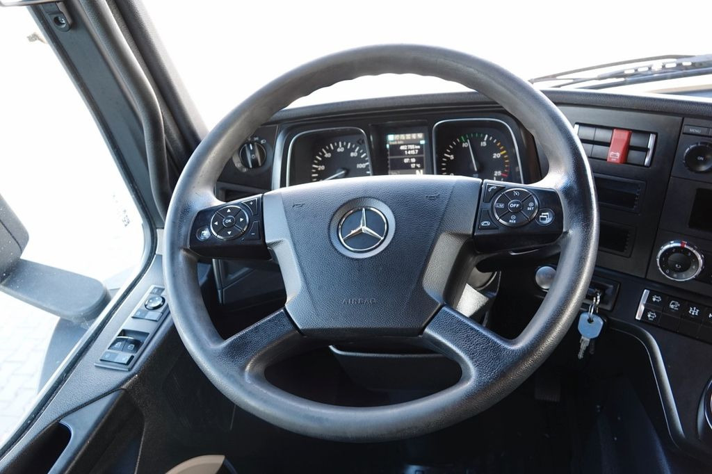 Влекач Mercedes-Benz ACTROS 1840 / PEŁNY ADR / NISKA KABINA: снимка 13