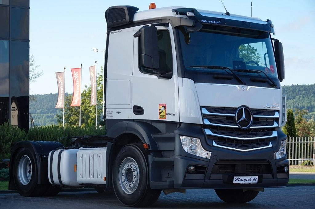 Mercedes-Benz ACTROS 1843 / RETARDER / HYDRAULIKA / NISKA KABI - Влекач: снимка 1 Mercedes-Benz ACTROS 1843 / RETARDER / HYDRAULIKA / NISKA KABI - Влекач: снимка 1