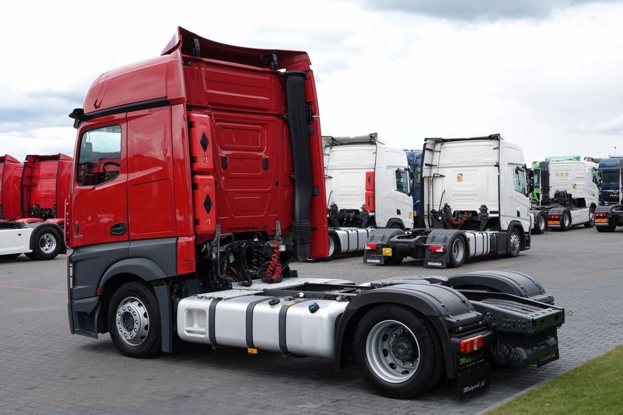 Mercedes-Benz ACTROS 1845 / LOW DECK / MEGA / BIG SPACE / PO K - Влекач: снимка 4 Mercedes-Benz ACTROS 1845 / LOW DECK / MEGA / BIG SPACE / PO K - Влекач: снимка 4