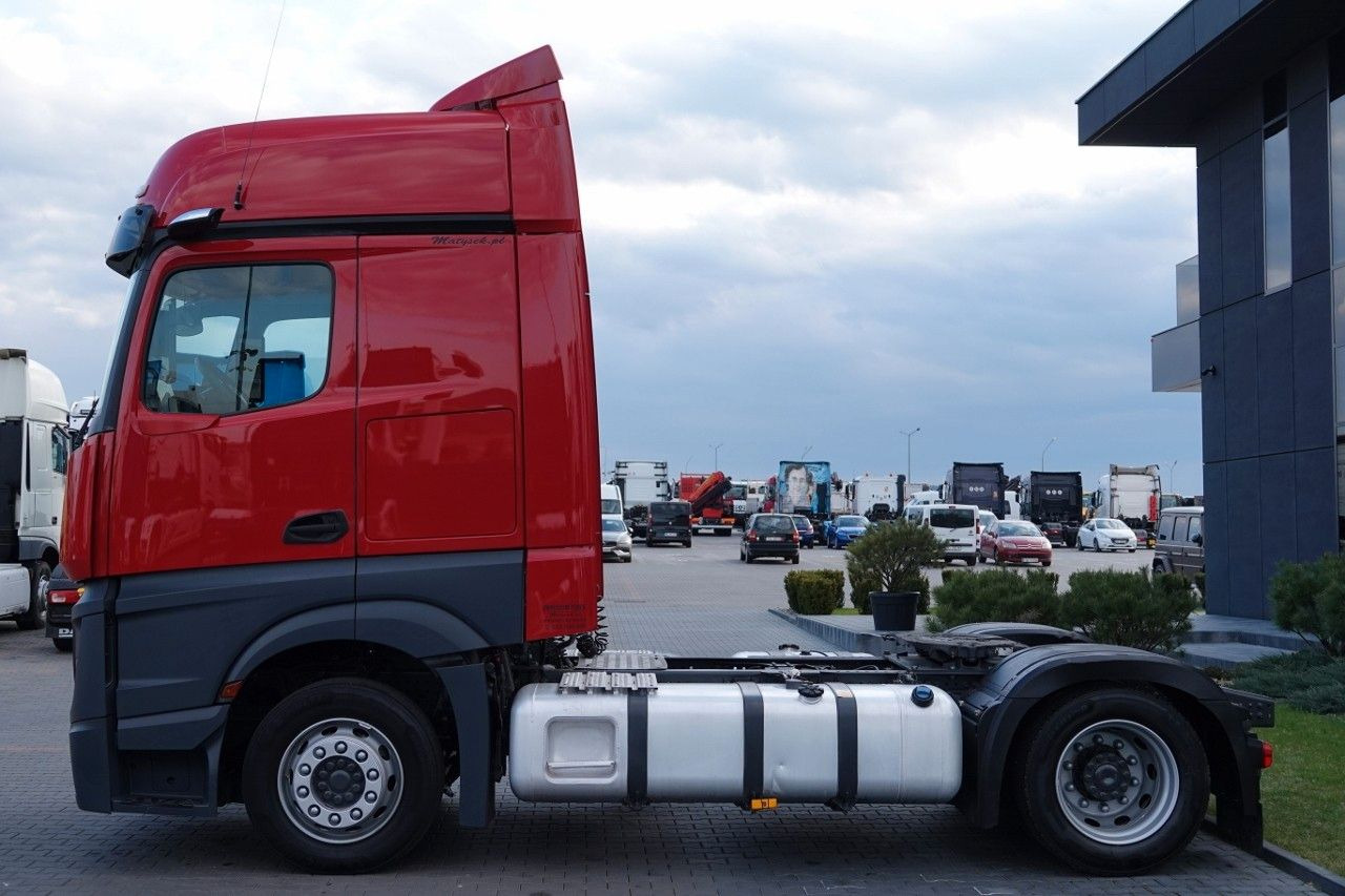 Mercedes-Benz ACTROS 1845 / LOW DECK / MEGA / BIG SPACE / PO - Влекач: снимка 3 Mercedes-Benz ACTROS 1845 / LOW DECK / MEGA / BIG SPACE / PO - Влекач: снимка 3