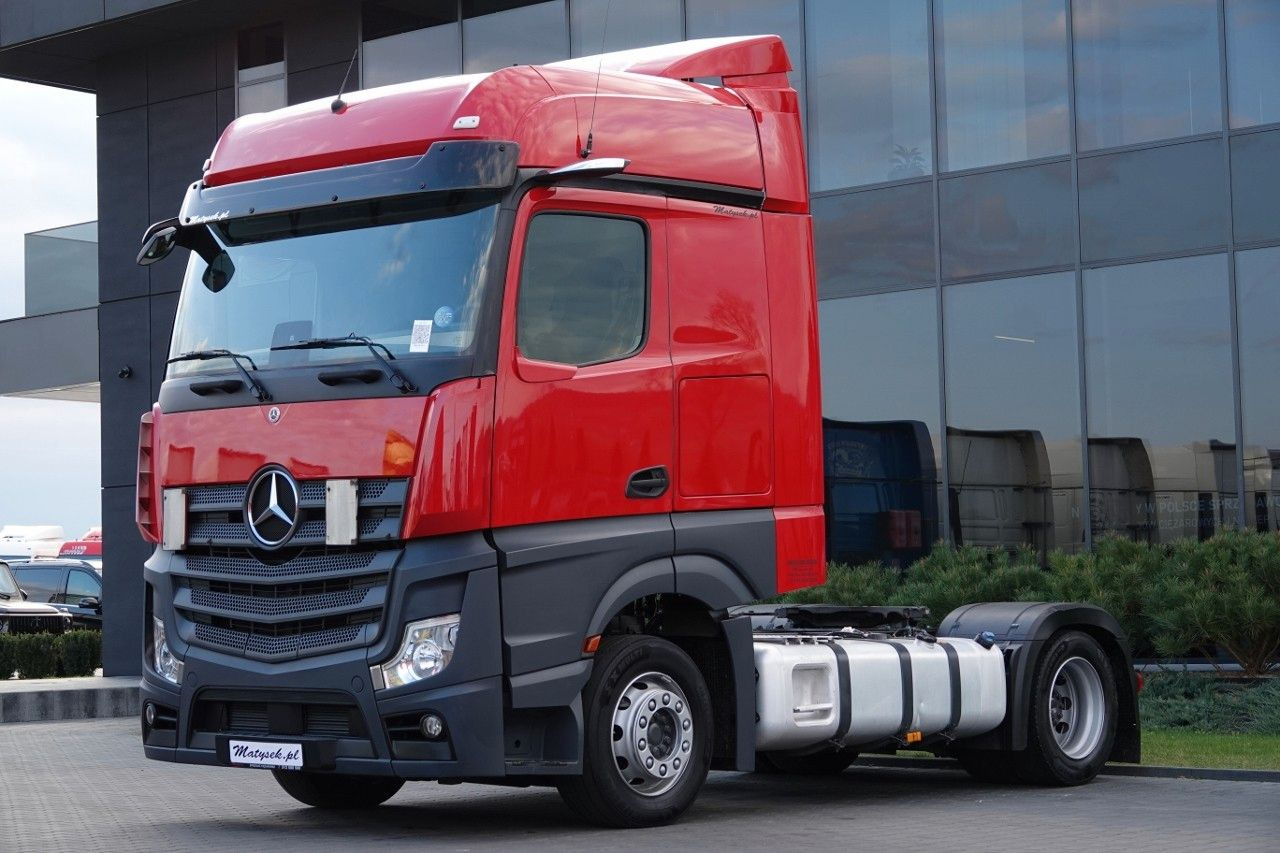 Mercedes-Benz ACTROS 1845 / LOW DECK / MEGA / BIG SPACE / PO - Влекач: снимка 4 Mercedes-Benz ACTROS 1845 / LOW DECK / MEGA / BIG SPACE / PO - Влекач: снимка 4
