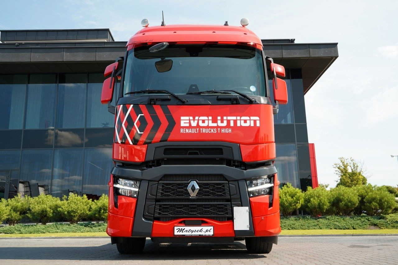 Renault T 480 / 13L / RETARDER / I-PARK COOL / OPONY 100 - Влекач: снимка 3 Renault T 480 / 13L / RETARDER / I-PARK COOL / OPONY 100 - Влекач: снимка 3