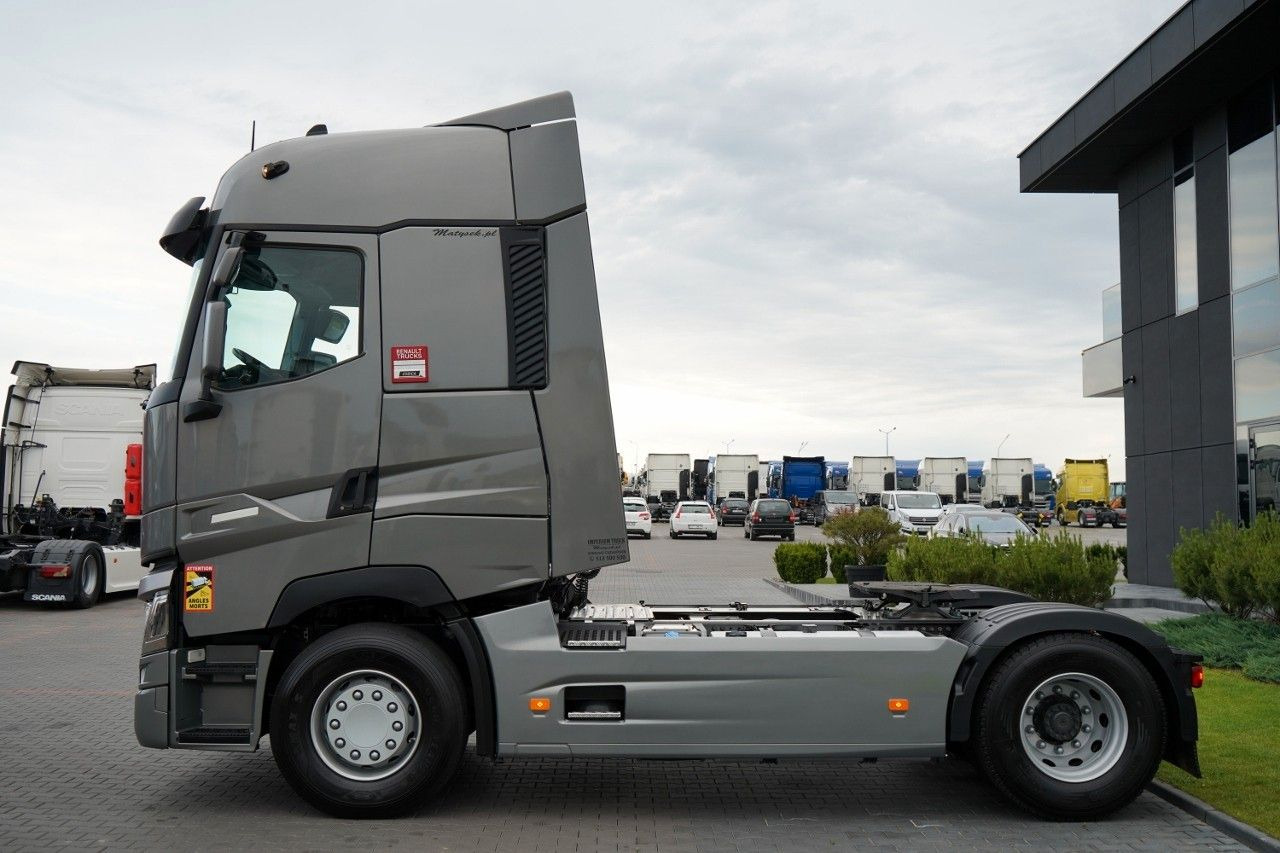 Renault T480 / 13 L / RETARDER / I-PARK COOL / OPONY Renault T480 / 13 L / RETARDER / I-PARK COOL / OPONY - Влекач: снимка 3 Renault T480 / 13 L / RETARDER / I-PARK COOL / OPONY Renault T480 / 13 L / RETARDER / I-PARK COOL / OPONY - Влекач: снимка 3