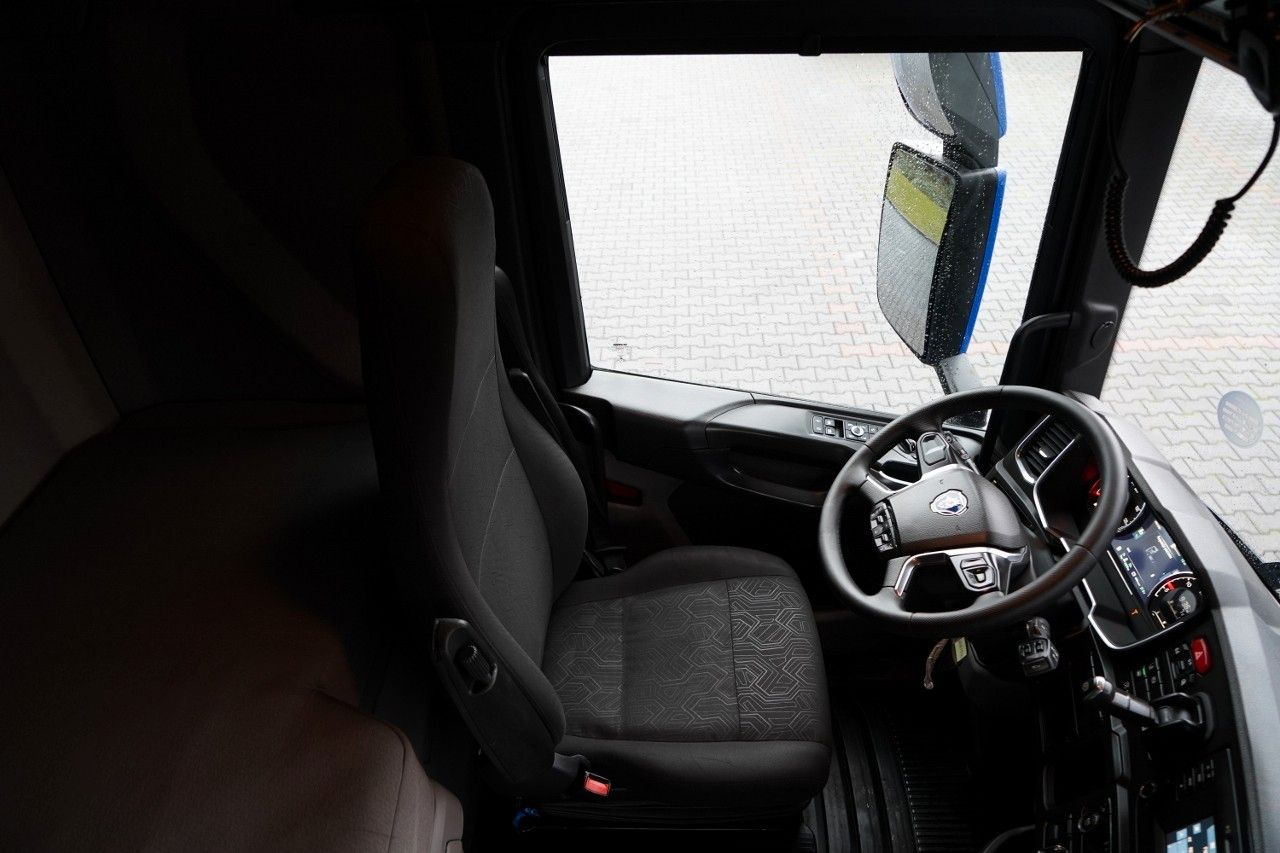 Влекач Scania R 450 / RETARDER / OPONY 100%: снимка 26 Влекач Scania R 450 / RETARDER / OPONY 100%: снимка 26