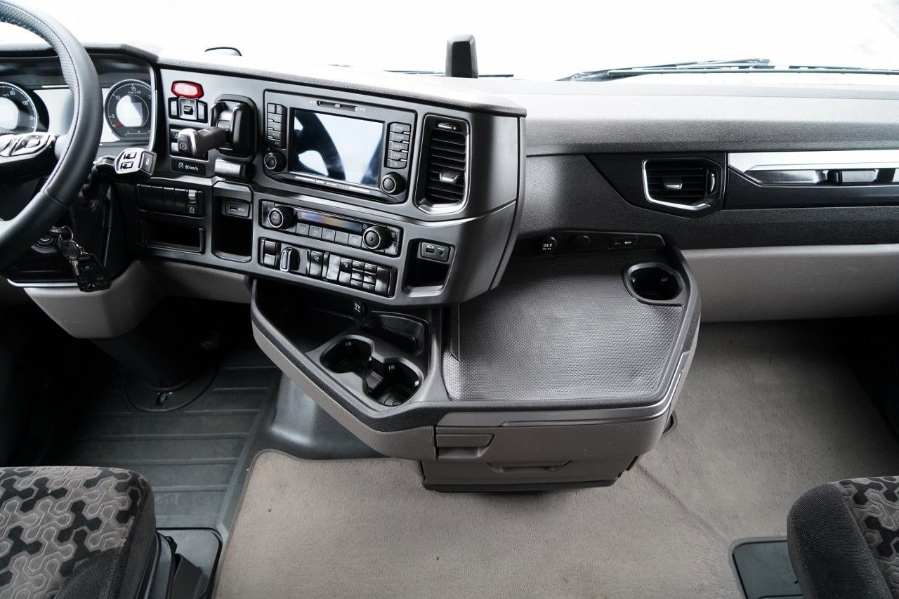 Влекач Scania S 500 / RETARDER / I-PARK COOL / ALUFELGI: снимка 31 Влекач Scania S 500 / RETARDER / I-PARK COOL / ALUFELGI: снимка 31