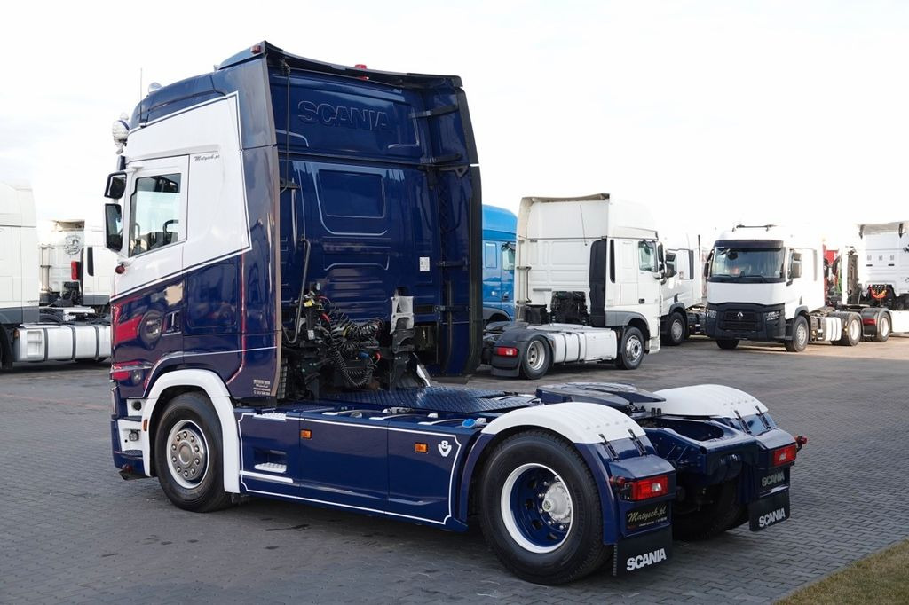 Scania S 580 / V8 / RETARDER / FULL AIRMATIC / I-PARK C - Влекач: снимка 4 Scania S 580 / V8 / RETARDER / FULL AIRMATIC / I-PARK C - Влекач: снимка 4