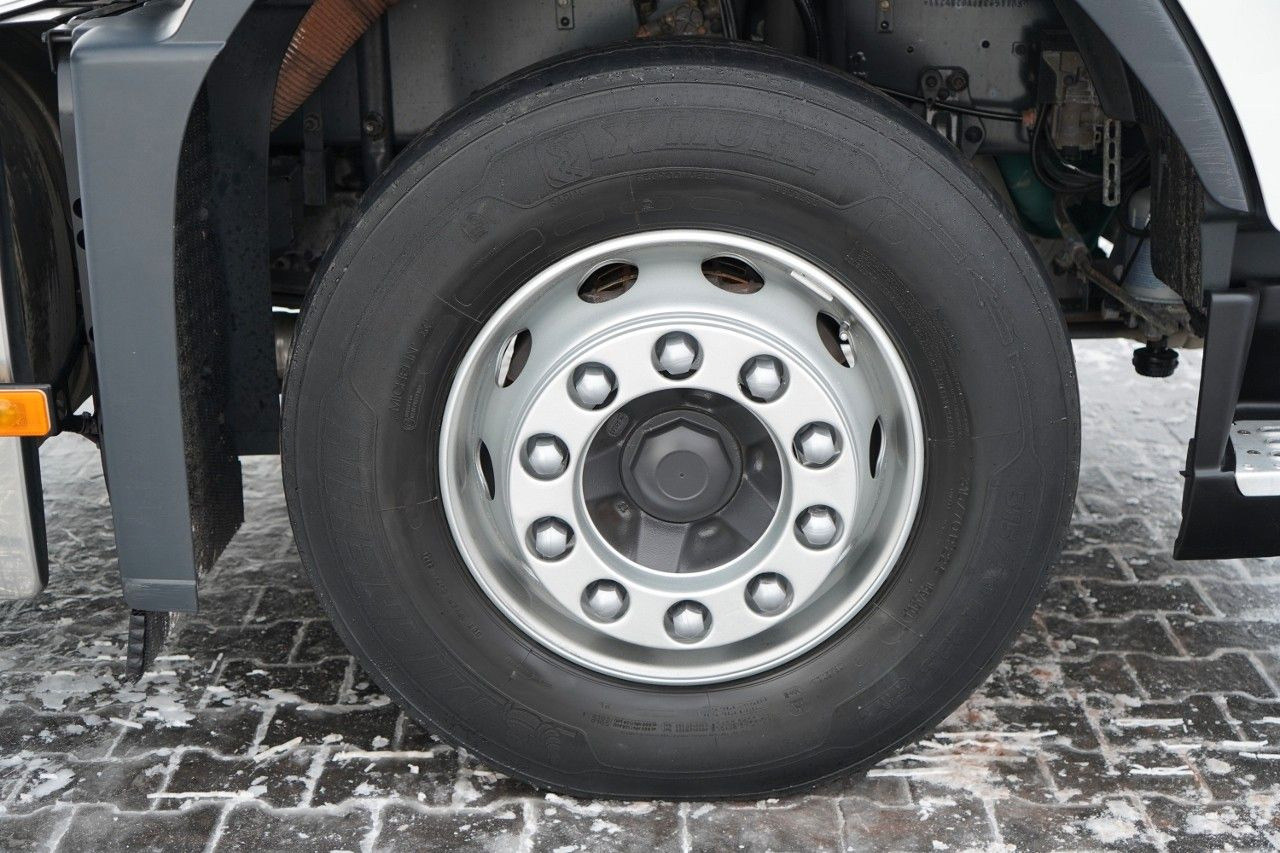 Лизинг на Volvo FH 460 / EURO 5 EEV / I-SHIFT Volvo FH 460 / EURO 5 EEV / I-SHIFT: снимка 20 Лизинг на Volvo FH 460 / EURO 5 EEV / I-SHIFT Volvo FH 460 / EURO 5 EEV / I-SHIFT: снимка 20