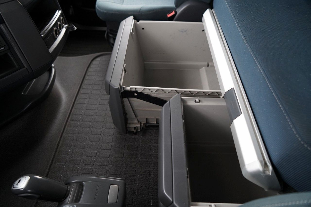 Лизинг на Volvo FH 460 / EURO 5 EEV / I-SHIFT Volvo FH 460 / EURO 5 EEV / I-SHIFT: снимка 27 Лизинг на Volvo FH 460 / EURO 5 EEV / I-SHIFT Volvo FH 460 / EURO 5 EEV / I-SHIFT: снимка 27