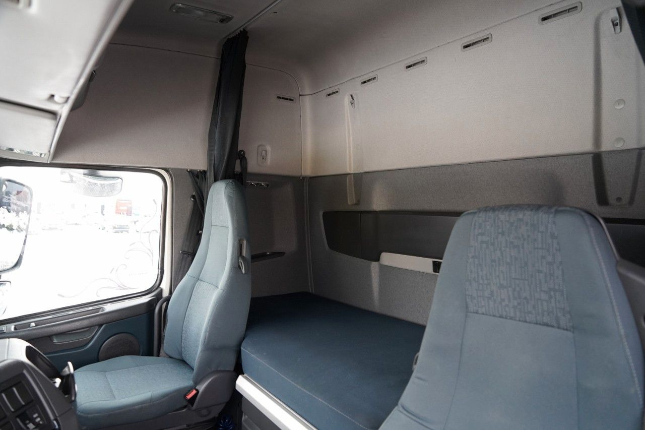 Лизинг на Volvo FH 460 / EURO 5 EEV / I-SHIFT Volvo FH 460 / EURO 5 EEV / I-SHIFT: снимка 26 Лизинг на Volvo FH 460 / EURO 5 EEV / I-SHIFT Volvo FH 460 / EURO 5 EEV / I-SHIFT: снимка 26