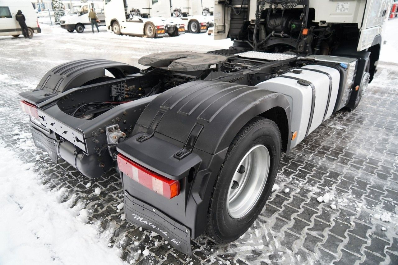 Лизинг на Volvo FH 460 / EURO 5 EEV / I-SHIFT Volvo FH 460 / EURO 5 EEV / I-SHIFT: снимка 15 Лизинг на Volvo FH 460 / EURO 5 EEV / I-SHIFT Volvo FH 460 / EURO 5 EEV / I-SHIFT: снимка 15