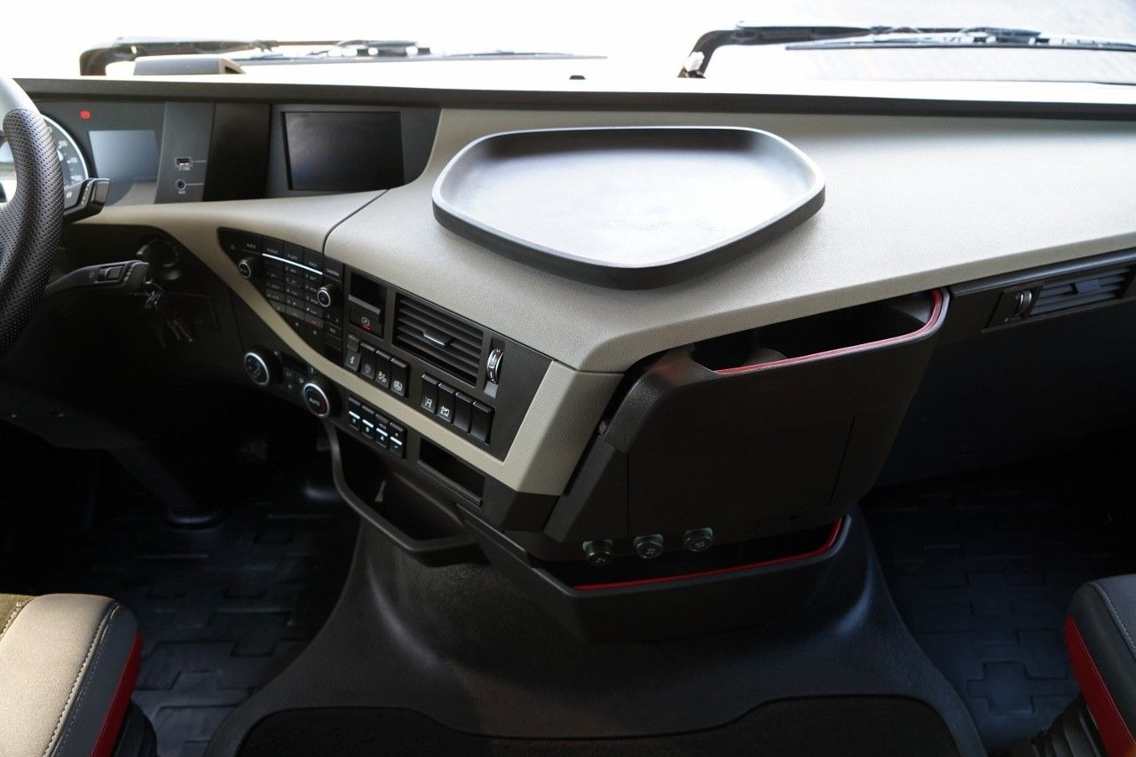 Лизинг на  Volvo FH 500 / XXL / STANDARD / EURO 6 Volvo FH 500 / XXL / STANDARD / EURO 6: снимка 30