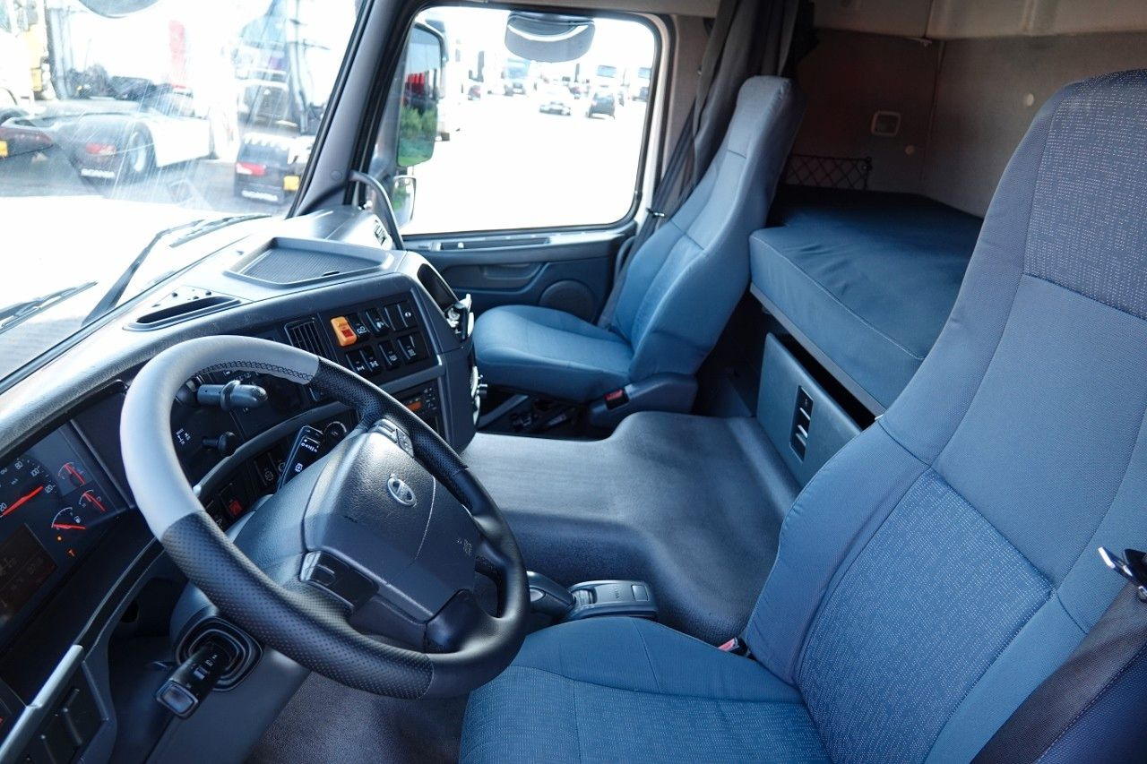 Влекач Volvo FM 450 / ADR / ALUFELGI / WAGA: 6900KG / EURO 5: снимка 11