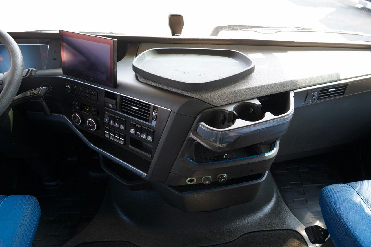 Лизинг на Volvo FH 500 / I-SAVE / XL / ZESTAW TANDEM PRZEJAZDOWY Volvo FH 500 / I-SAVE / XL / ZESTAW TANDEM PRZEJAZDOWY: снимка 16 Лизинг на Volvo FH 500 / I-SAVE / XL / ZESTAW TANDEM PRZEJAZDOWY Volvo FH 500 / I-SAVE / XL / ZESTAW TANDEM PRZEJAZDOWY: снимка 16