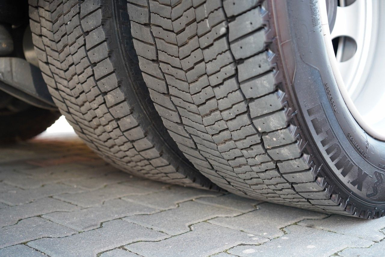 Лизинг на Volvo FH 500 / I-SAVE / XL / ZESTAW TANDEM PRZEJAZDOWY Volvo FH 500 / I-SAVE / XL / ZESTAW TANDEM PRZEJAZDOWY: снимка 13 Лизинг на Volvo FH 500 / I-SAVE / XL / ZESTAW TANDEM PRZEJAZDOWY Volvo FH 500 / I-SAVE / XL / ZESTAW TANDEM PRZEJAZDOWY: снимка 13