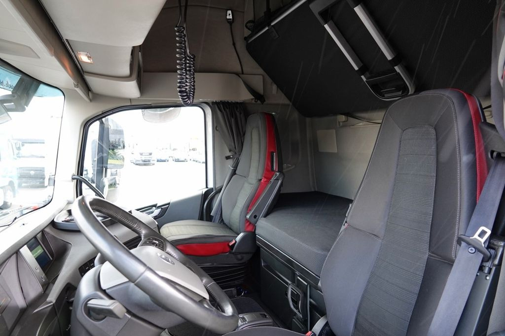 Рефрижератор камион Volvo FH 500 / XXL / 6x2 / CHŁODNIA SCHMITZ - 7,2 M /: снимка 11