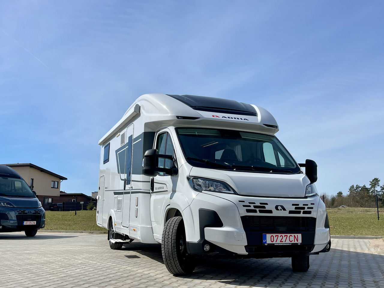 ADRIA Matrix 670 SL - Полуинтегриран кемпер: снимка 2 ADRIA Matrix 670 SL - Полуинтегриран кемпер: снимка 2