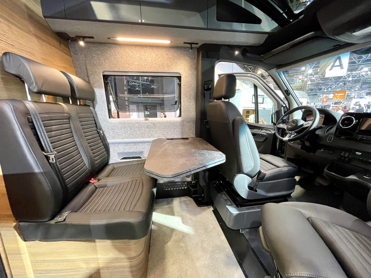ADRIA Super Twin 700 SGX - Кемпер ван: снимка 3 ADRIA Super Twin 700 SGX - Кемпер ван: снимка 3