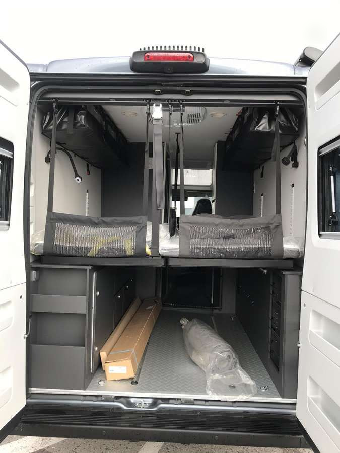 Нови Кемпер ван ADRIA Twin Sport 640 SG: снимка 11 Нови Кемпер ван ADRIA Twin Sport 640 SG: снимка 11