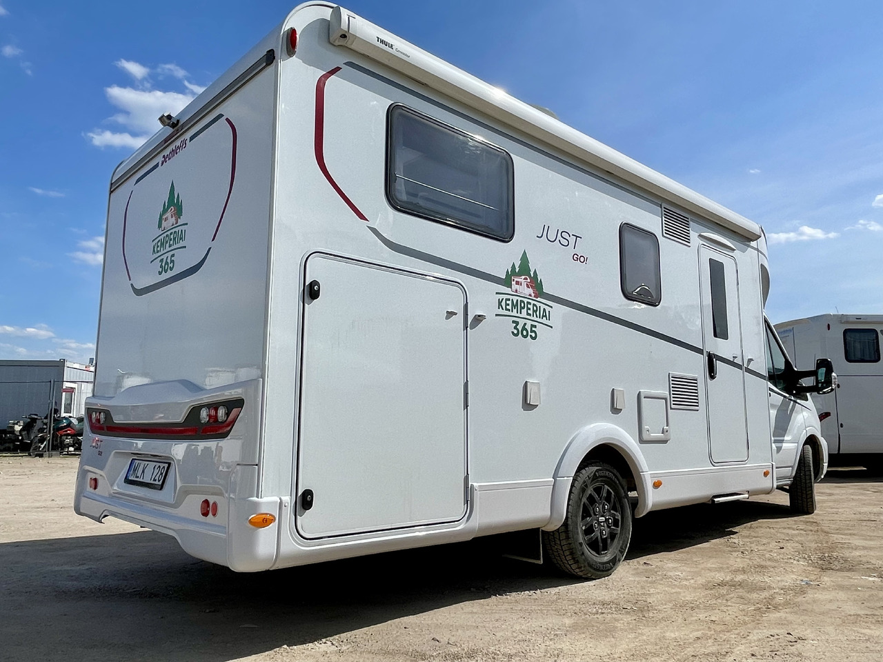 DETHLEFFS Just Go T7055 EB - Полуинтегриран кемпер: снимка 5 DETHLEFFS Just Go T7055 EB - Полуинтегриран кемпер: снимка 5
