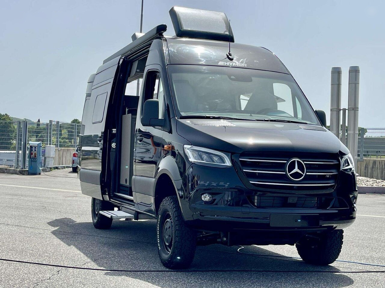 Hymer Grand Canyon S 4x4 - Кемпер ван: снимка 2 Hymer Grand Canyon S 4x4 - Кемпер ван: снимка 2