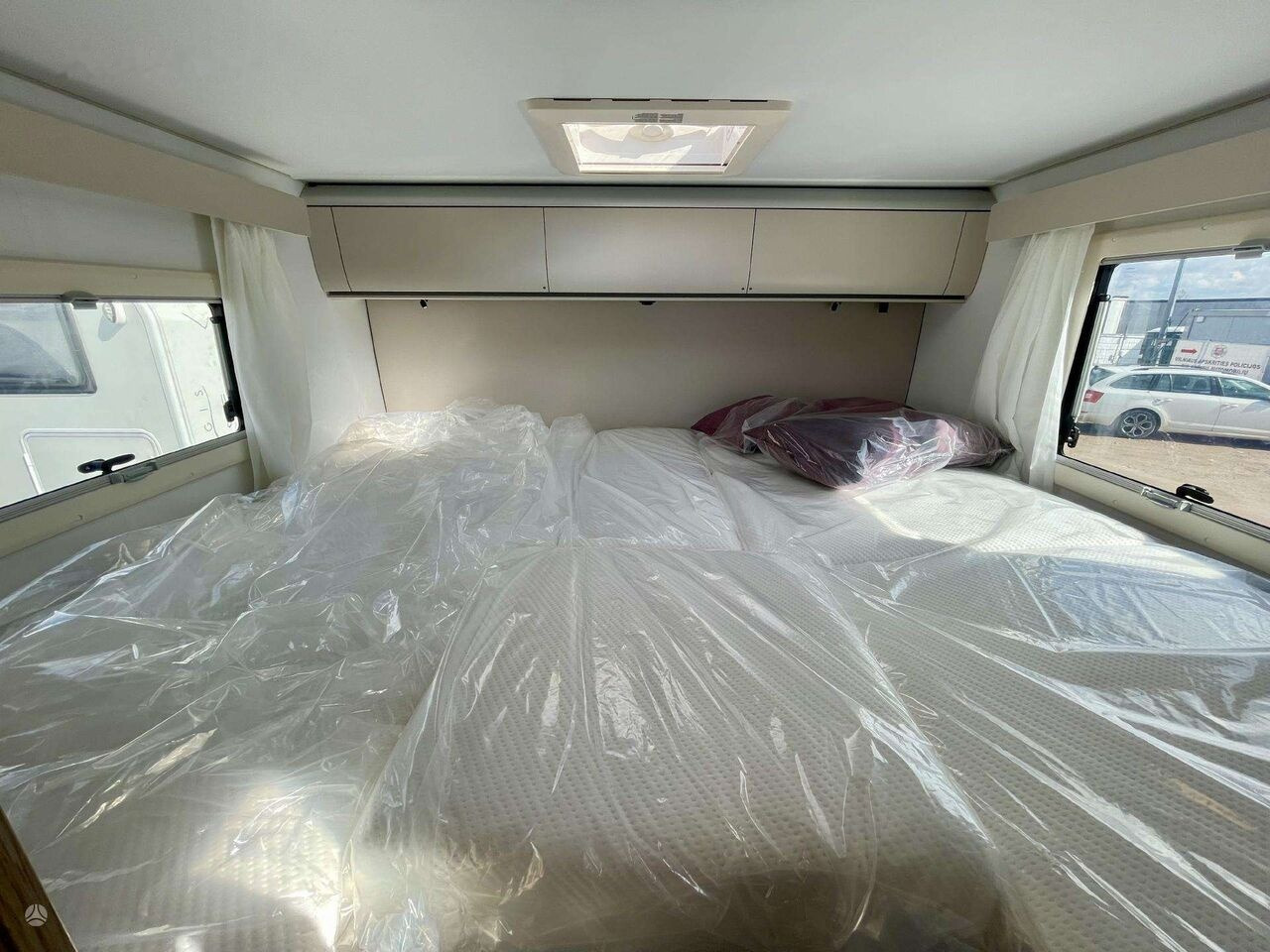Нови Кемпер Adria Matrix 670SL: снимка 10