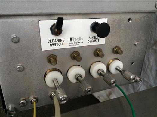 Apple Engineering MD65 Four head pneumatic depositor - Машина за ХВП: снимка 5 Apple Engineering MD65 Four head pneumatic depositor - Машина за ХВП: снимка 5