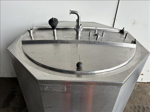 Charles Wait 650L Holding tank - Машина за ХВП: снимка 3 Charles Wait 650L Holding tank - Машина за ХВП: снимка 3