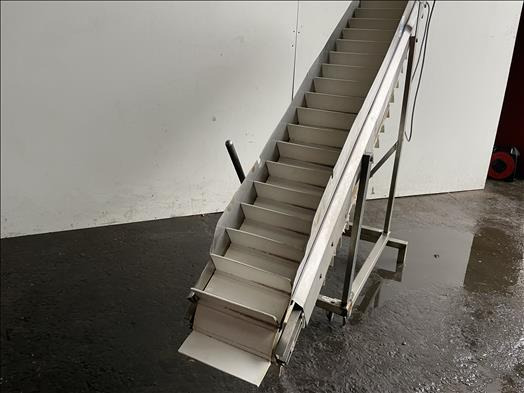 NNP Flighted elevator conveyor - Транспортьор: снимка 3 NNP Flighted elevator conveyor - Транспортьор: снимка 3