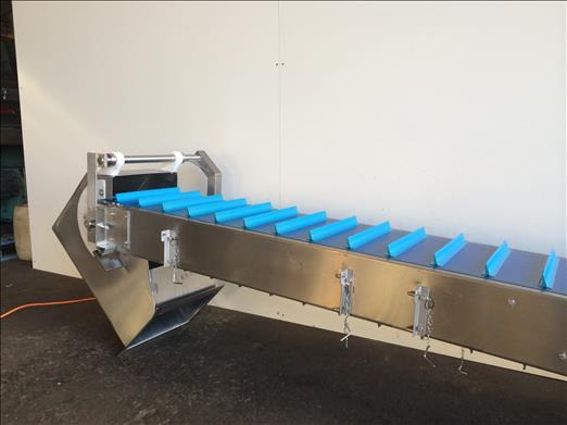 NNP Flighted elevator conveyor - Транспортьор: снимка 5 NNP Flighted elevator conveyor - Транспортьор: снимка 5