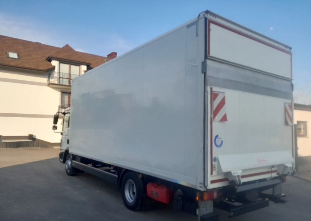 MAN TGL 12.250 NAUKA JAZDY / ELKA / L / MANUAL 8 / - Камион с брезент: снимка 2 MAN TGL 12.250 NAUKA JAZDY / ELKA / L / MANUAL 8 / - Камион с брезент: снимка 2