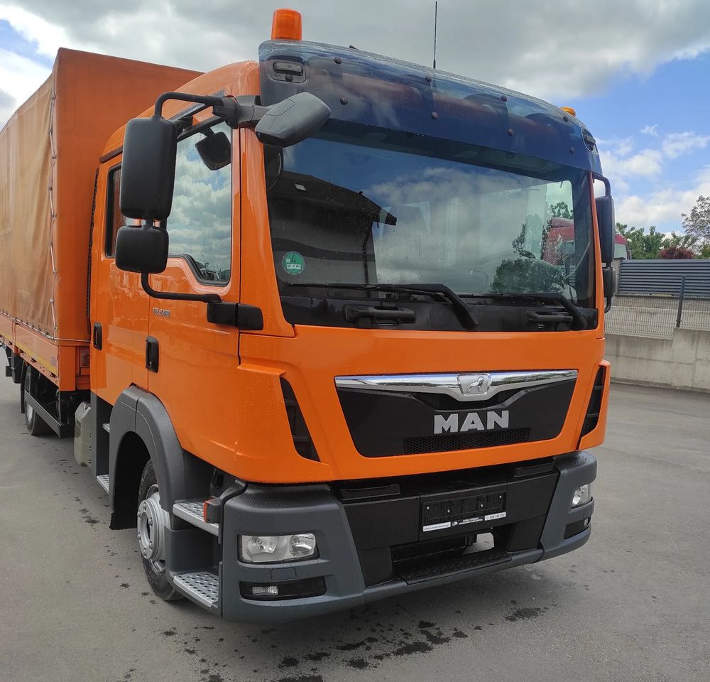 MAN TGL 8.180 DOKA / 6 OSOBOWY /BUTRO-PLANDEKA / - Камион с брезент: снимка 4 MAN TGL 8.180 DOKA / 6 OSOBOWY /BUTRO-PLANDEKA / - Камион с брезент: снимка 4