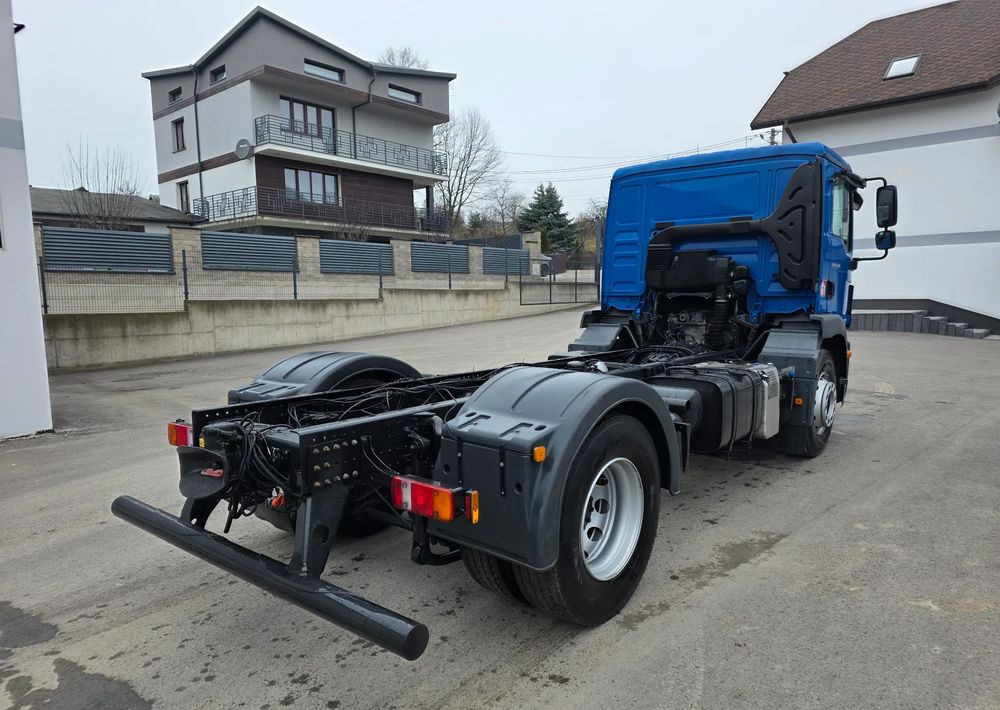 MAN TGM 18.320 urządzenie hakowe AXOR - Шаси кабина: снимка 4 MAN TGM 18.320 urządzenie hakowe AXOR - Шаси кабина: снимка 4