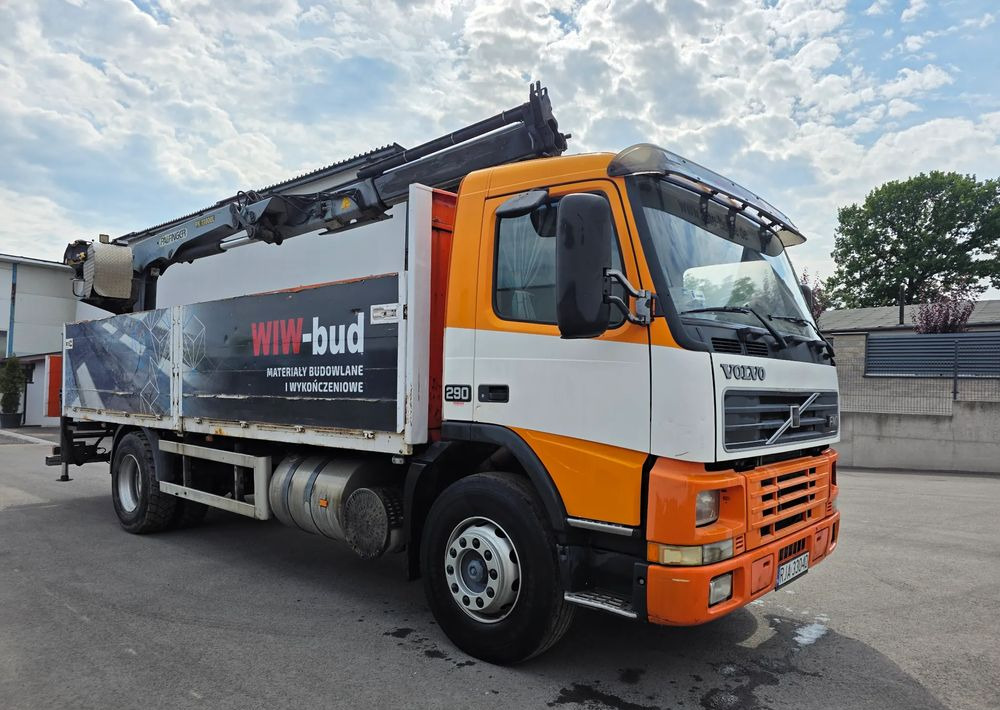 Volvo FM7 - Бордови камион, Камион с кран: снимка 2 Volvo FM7 - Бордови камион, Камион с кран: снимка 2