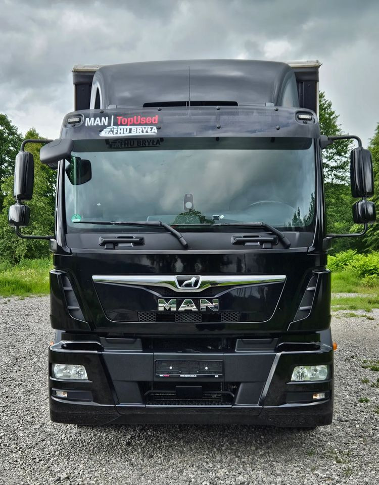 MAN TGM 12.290 / 15.290 / E6/ FIRANKA /BOCZNE DRZWI / BURTO-FIRANKA / 18PALET / WINDA / NISKI PRZEBIEG / 2018/ CAŁY NA PODUSZKACH / SERWISOWANY - Камион с брезент: снимка 3 MAN TGM 12.290 / 15.290 / E6/ FIRANKA /BOCZNE DRZWI / BURTO-FIRANKA / 18PALET / WINDA / NISKI PRZEBIEG / 2018/ CAŁY NA PODUSZKACH / SERWISOWANY - Камион с брезент: снимка 3