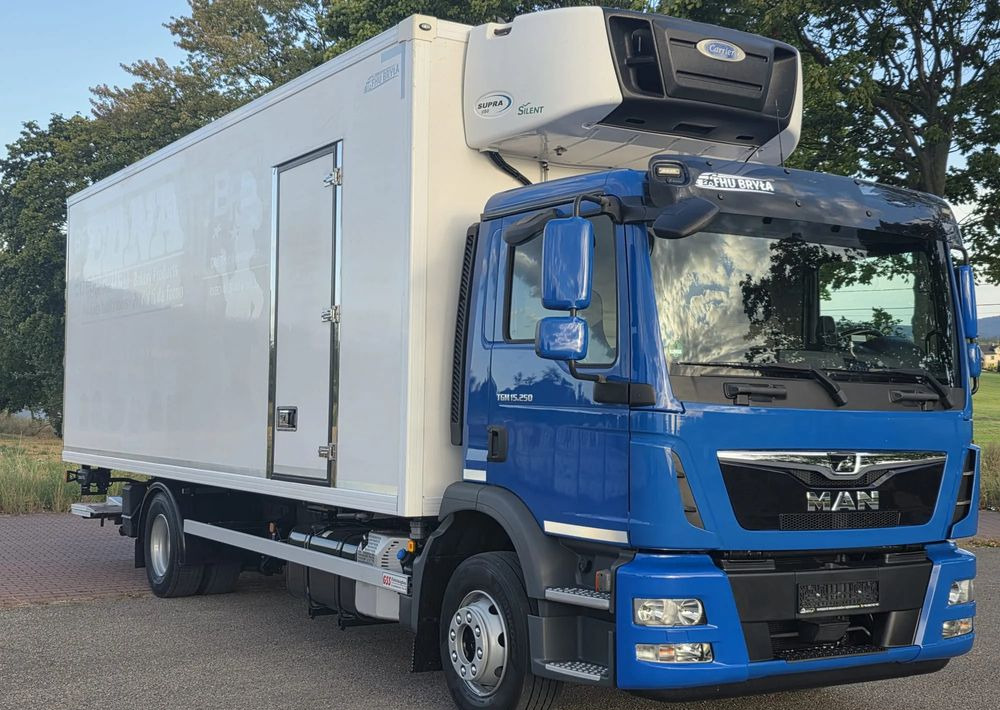 MAN TGM 15.250 / CHŁODNIA / WINDA / 2018 ROK / 230 TYŚ KM / BOCZNE DRZWI / AUTOMAT / SPROWADZONY / E6 / 18 EUROPALET/ - Рефрижератор камион: снимка 2 MAN TGM 15.250 / CHŁODNIA / WINDA / 2018 ROK / 230 TYŚ KM / BOCZNE DRZWI / AUTOMAT / SPROWADZONY / E6 / 18 EUROPALET/ - Рефрижератор камион: снимка 2