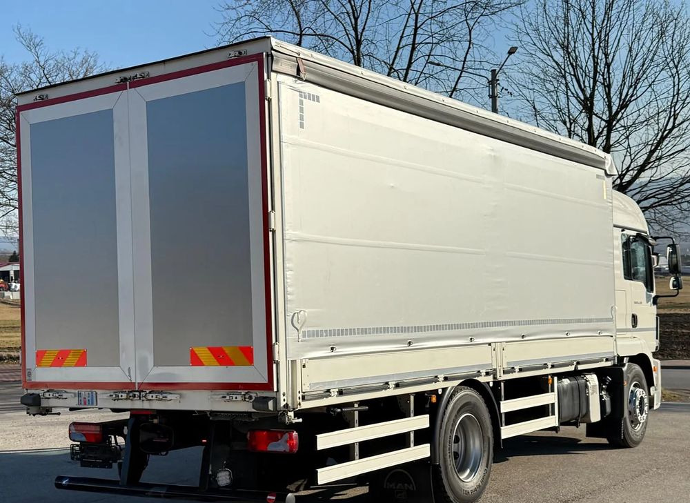 MAN TGM 15.290/E6/FIRANKA/BURTO-FIRANKA/SZKOŁA JAZDY/MAŁY ROZSTAW OSI/16PALET/WINDA/NISKI PRZEBIEG/2019/SERWISOWANY/JAK NOWY - Камион с брезент: снимка 5 MAN TGM 15.290/E6/FIRANKA/BURTO-FIRANKA/SZKOŁA JAZDY/MAŁY ROZSTAW OSI/16PALET/WINDA/NISKI PRZEBIEG/2019/SERWISOWANY/JAK NOWY - Камион с брезент: снимка 5