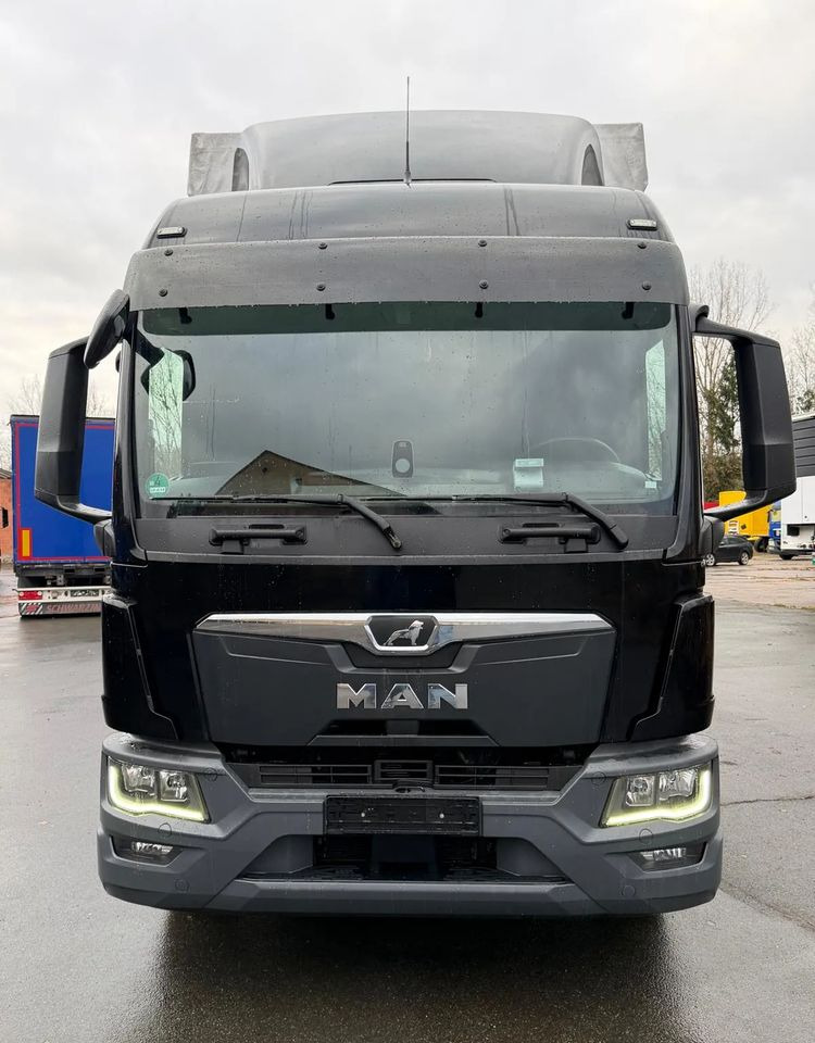 MAN TGM 15.290 / NOWY MODEL / E6 / 18PALET / 7720 ŁADOWNOŚĆ / SERWISOWANY / NOWY TACHOGRAF / NISKI PRZEBIEG / WINDA / FIRANKA / SPROWADZONY / 2022 / NISKI PRZEBIEG /PIERWSZY WŁAŚCICIEL/ - Камион с брезент: снимка 3 MAN TGM 15.290 / NOWY MODEL / E6 / 18PALET / 7720 ŁADOWNOŚĆ / SERWISOWANY / NOWY TACHOGRAF / NISKI PRZEBIEG / WINDA / FIRANKA / SPROWADZONY / 2022 / NISKI PRZEBIEG /PIERWSZY WŁAŚCICIEL/ - Камион с брезент: снимка 3