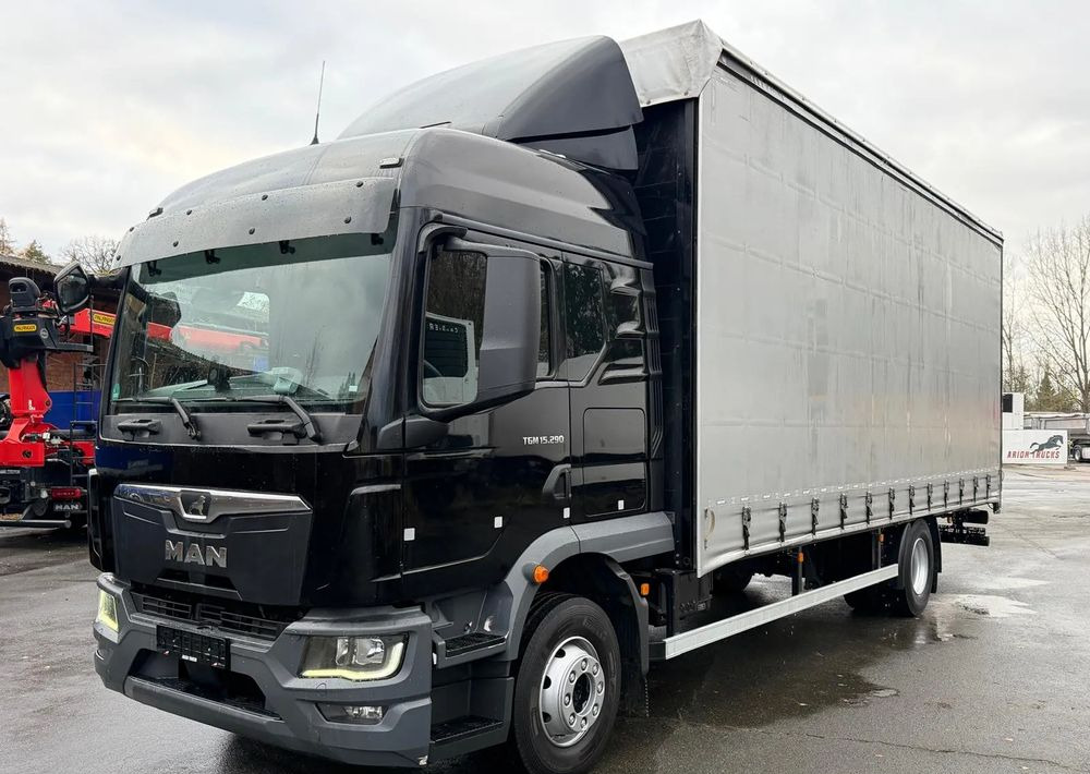 MAN TGM 15.290 / NOWY MODEL / E6 / 18PALET / 7720 ŁADOWNOŚĆ / SERWISOWANY / NOWY TACHOGRAF / NISKI PRZEBIEG / WINDA / FIRANKA / SPROWADZONY / 2022 / NISKI PRZEBIEG /PIERWSZY WŁAŚCICIEL/ - Камион с брезент: снимка 2 MAN TGM 15.290 / NOWY MODEL / E6 / 18PALET / 7720 ŁADOWNOŚĆ / SERWISOWANY / NOWY TACHOGRAF / NISKI PRZEBIEG / WINDA / FIRANKA / SPROWADZONY / 2022 / NISKI PRZEBIEG /PIERWSZY WŁAŚCICIEL/ - Камион с брезент: снимка 2