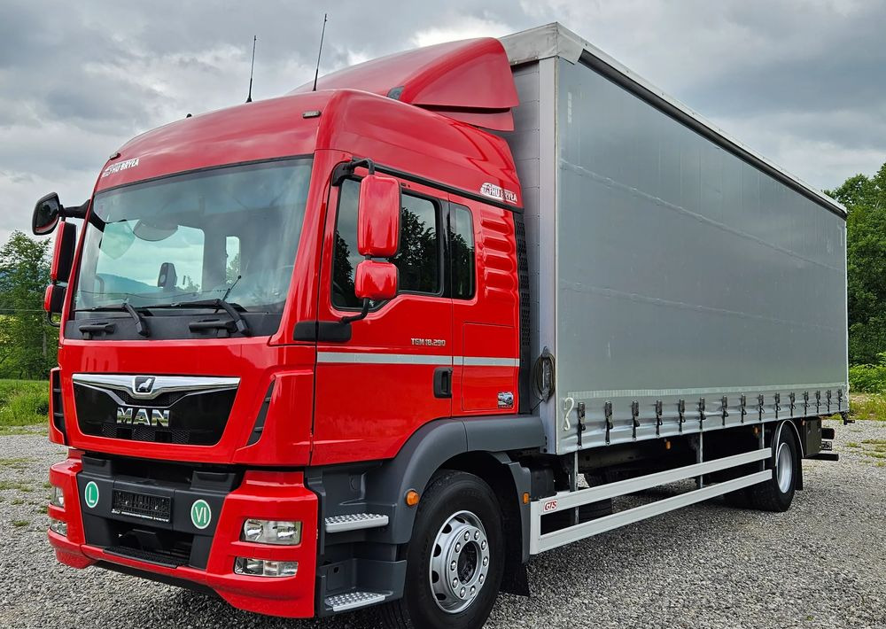 MAN TGM 18.290/15.290/E6/21PALET/9400 ŁADOWNOŚĆ/SERWISOWANY/NISKI PRZEBIEG/WINDA/FIRANKA/SPROWADZONY/2019/NISKI PRZEBIEG/PIERWSZY WŁAŚCICIEL/ - Камион с брезент: снимка 2 MAN TGM 18.290/15.290/E6/21PALET/9400 ŁADOWNOŚĆ/SERWISOWANY/NISKI PRZEBIEG/WINDA/FIRANKA/SPROWADZONY/2019/NISKI PRZEBIEG/PIERWSZY WŁAŚCICIEL/ - Камион с брезент: снимка 2