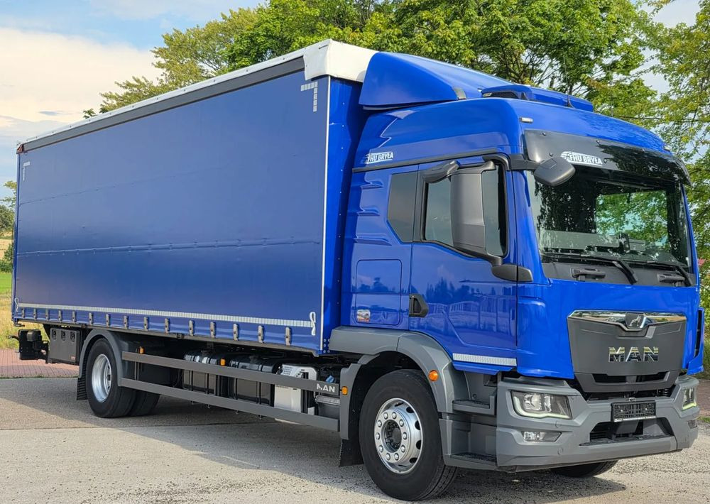 MAN TGM 18.320 / 18.290 / NOWY MODEL / E6 / 20PALET / 9200 ŁADOWNOŚĆ / SERWISOWANY / NISKI PRZEBIEG / WINDA / FIRANKA / SPROWADZONY / 2021 / NISKI PRZEBIEG /PIERWSZY WŁAŚCICIEL/ - Камион с брезент: снимка 1 MAN TGM 18.320 / 18.290 / NOWY MODEL / E6 / 20PALET / 9200 ŁADOWNOŚĆ / SERWISOWANY / NISKI PRZEBIEG / WINDA / FIRANKA / SPROWADZONY / 2021 / NISKI PRZEBIEG /PIERWSZY WŁAŚCICIEL/ - Камион с брезент: снимка 1