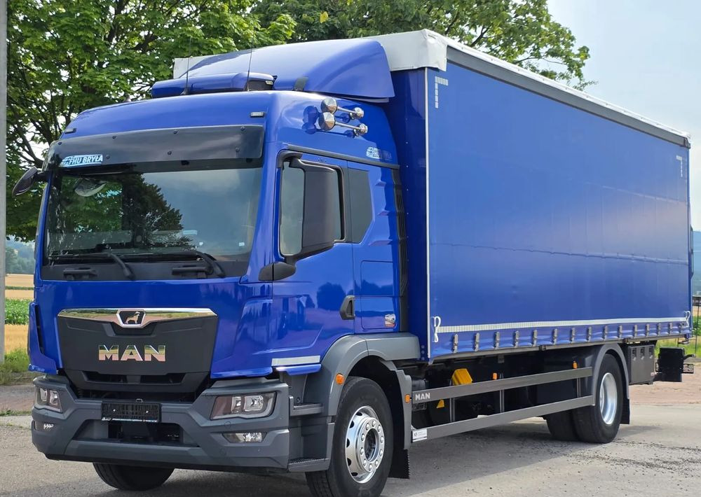 MAN TGM 18.320 / 18.290 / NOWY MODEL / E6 / 20PALET / 9200 ŁADOWNOŚĆ / SERWISOWANY / NISKI PRZEBIEG / WINDA / FIRANKA / SPROWADZONY / 2021 / NISKI PRZEBIEG /PIERWSZY WŁAŚCICIEL/ - Камион с брезент: снимка 2 MAN TGM 18.320 / 18.290 / NOWY MODEL / E6 / 20PALET / 9200 ŁADOWNOŚĆ / SERWISOWANY / NISKI PRZEBIEG / WINDA / FIRANKA / SPROWADZONY / 2021 / NISKI PRZEBIEG /PIERWSZY WŁAŚCICIEL/ - Камион с брезент: снимка 2
