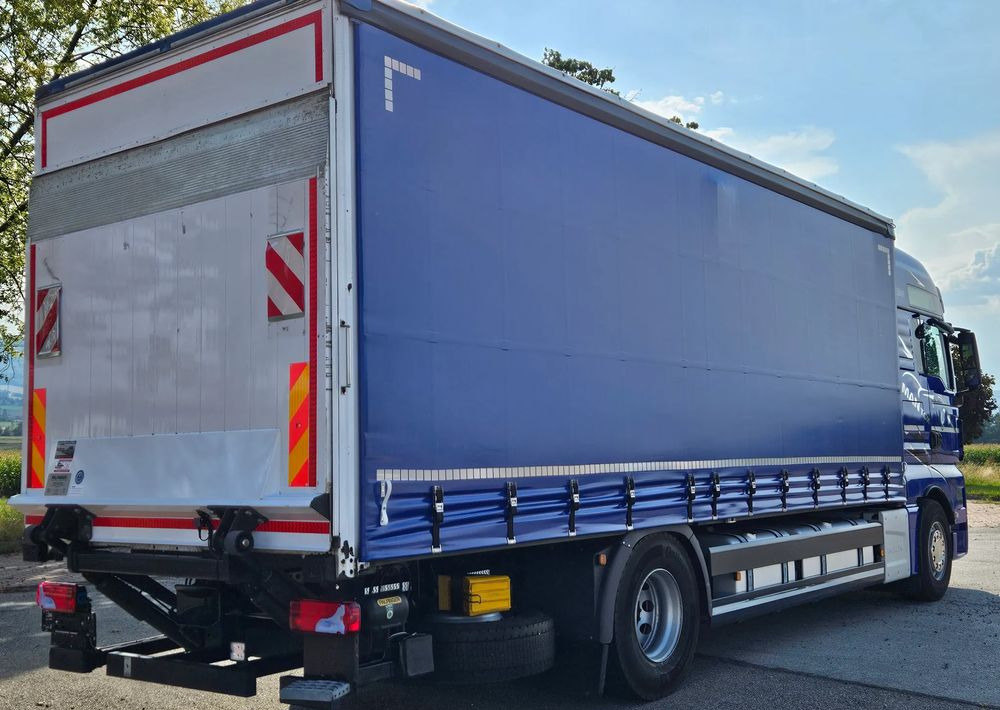 MAN TGX 18.430 / FIRANKA / WINDA / KLIMA POSTOJOWA / 300TYŚ PRZEBIEG / 2020 /E6 / KLIMA POSTOJOWA / SPROWADZONY / JAK NOWY / AUTOMAT - Камион с брезент: снимка 5 MAN TGX 18.430 / FIRANKA / WINDA / KLIMA POSTOJOWA / 300TYŚ PRZEBIEG / 2020 /E6 / KLIMA POSTOJOWA / SPROWADZONY / JAK NOWY / AUTOMAT - Камион с брезент: снимка 5