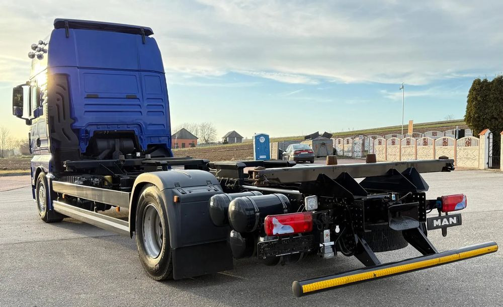 MAN TGX 18.430/SPROWADZONY/DO ŻYWCA/DO BYDŁA/2020/KLIMA POSTOJOWA/SERWISOWANY/JAK NOWY/NISKI PRZEBIEG/RAMA/BDF/E6 - Шаси кабина: снимка 4 MAN TGX 18.430/SPROWADZONY/DO ŻYWCA/DO BYDŁA/2020/KLIMA POSTOJOWA/SERWISOWANY/JAK NOWY/NISKI PRZEBIEG/RAMA/BDF/E6 - Шаси кабина: снимка 4